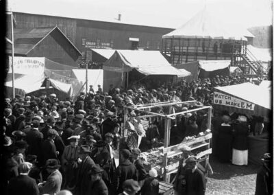 Valley Fair – 1906. Crowd on midway.