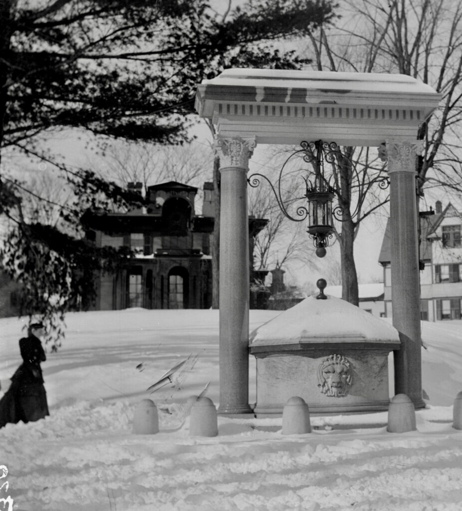 Wells Fountain in winter