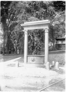 Wells Fountain - 1917